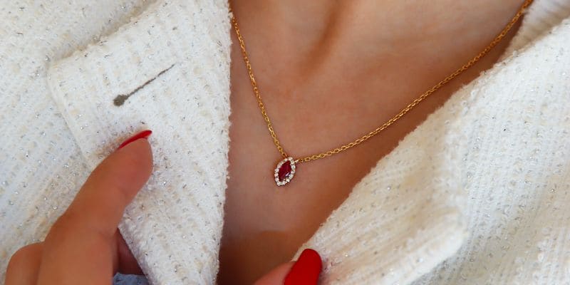 collier rubis